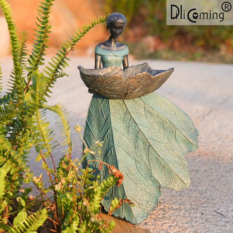 DiliComing brushed bronze finish adds classic warmth to exterior or patio spaces.