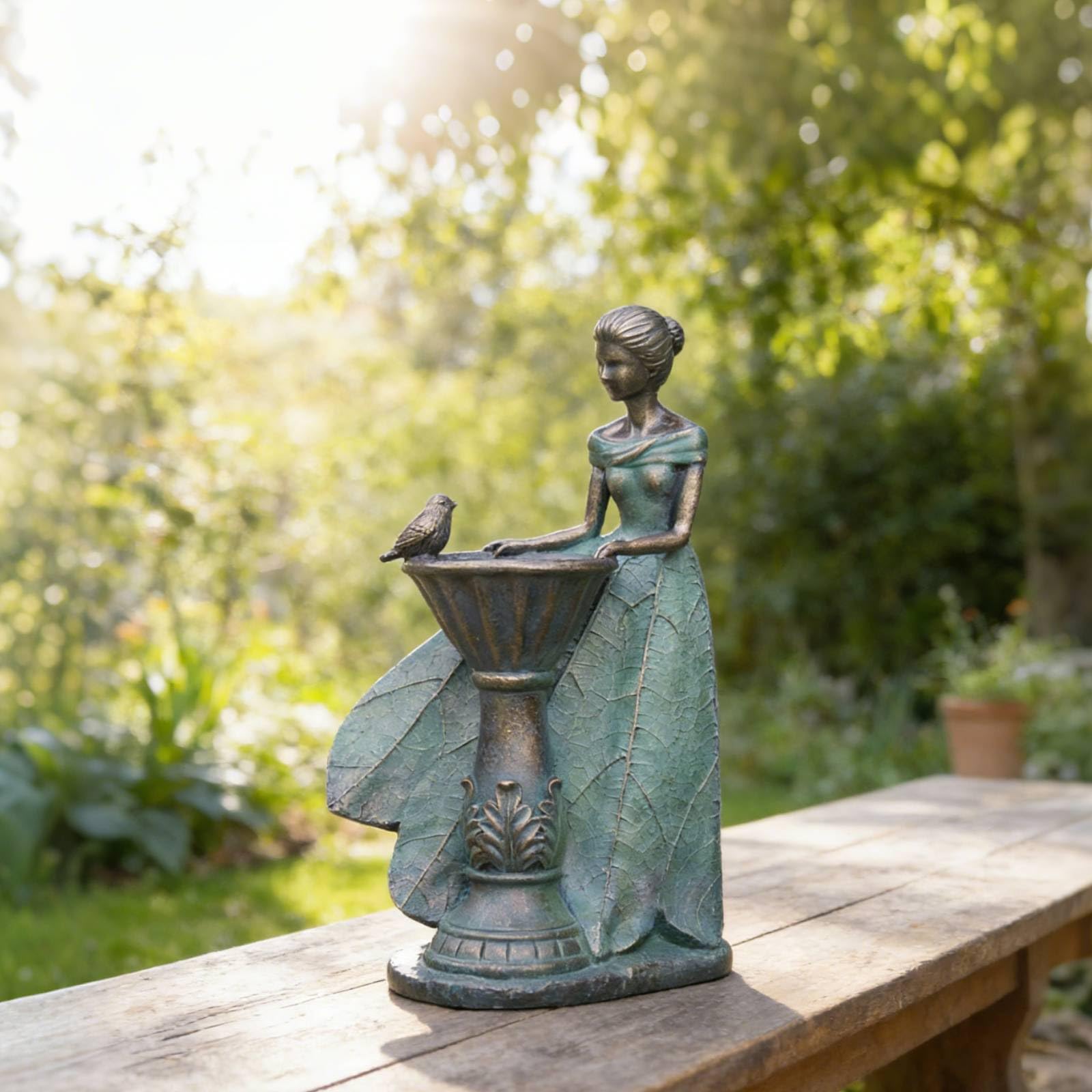 DiliComing enchanted garden accent makes a thoughtful gift idea