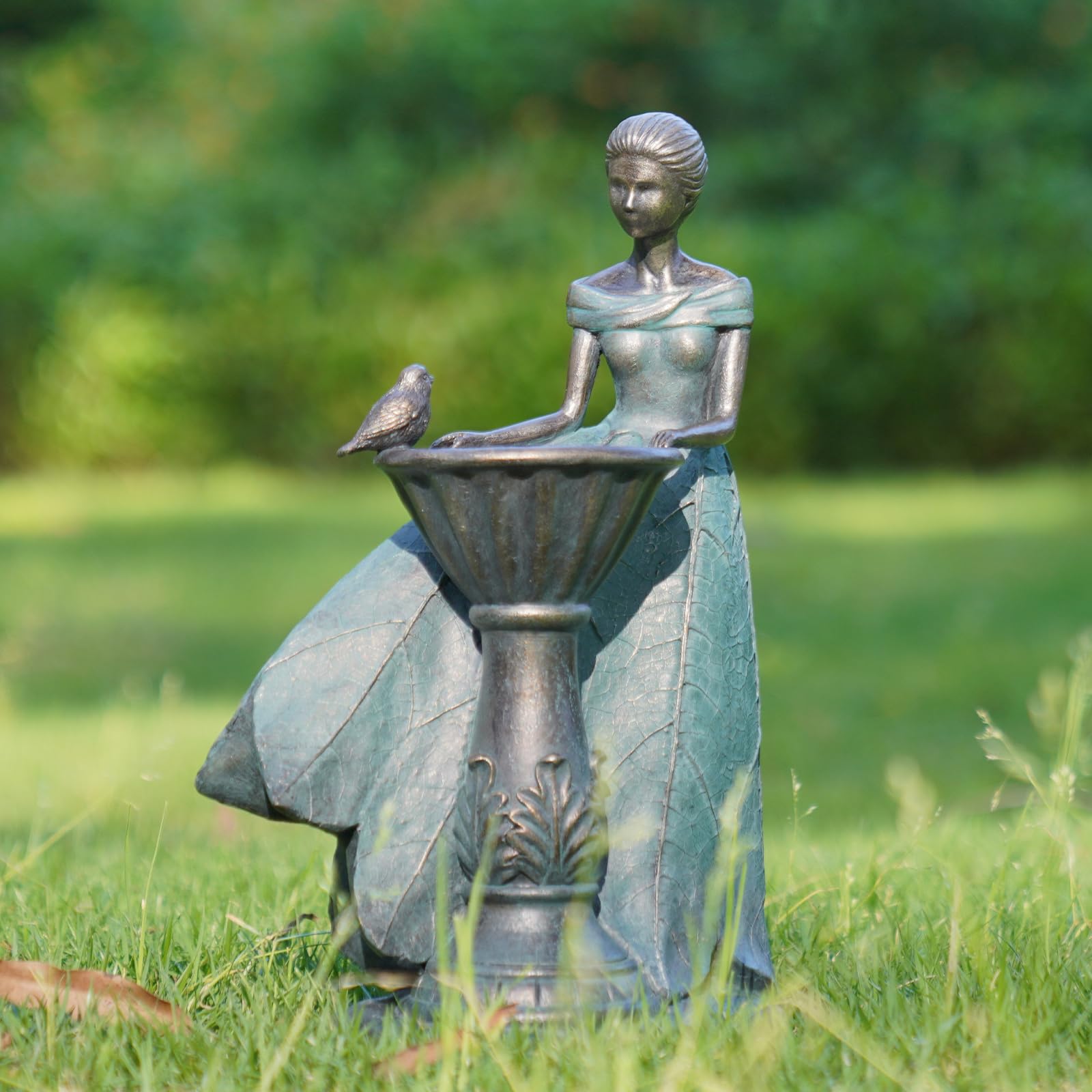 DiliComing 12-inch fairy statue for patios and walkways