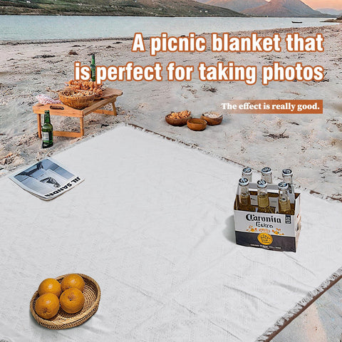 DLCOFOUND 71x71 inch blanket spread wide for group picnic.