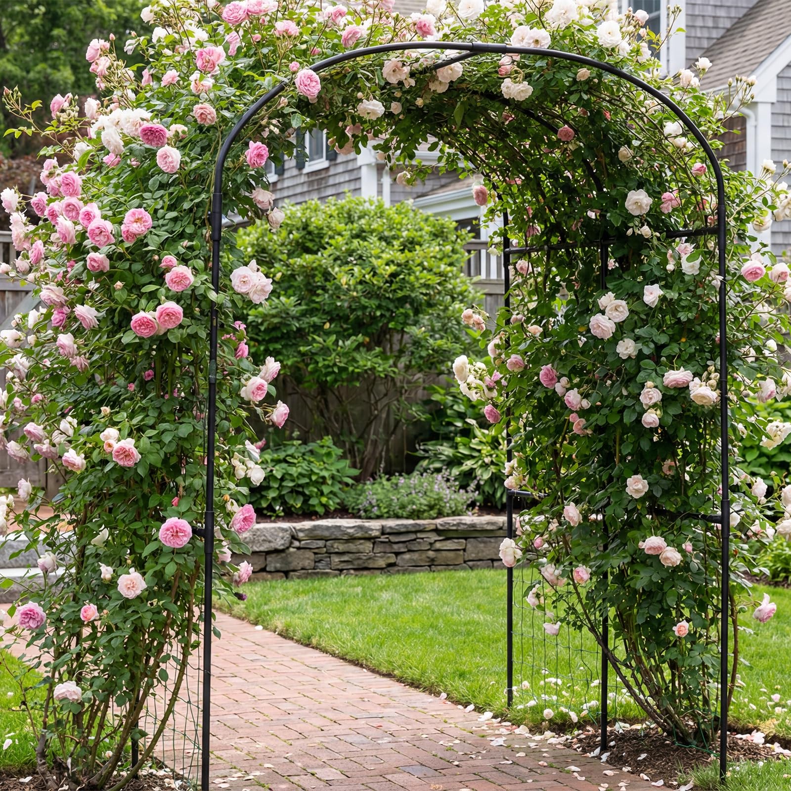 DoCred durable outdoor arch withstands sun and weather
