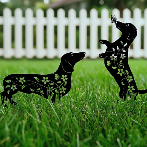 Doesen metal dog garden stake delivers rust-proof decor for wind and rain resistance.