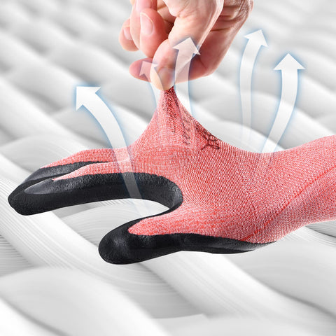 DOFOWORK gardening gloves palm grip showing secure grip in wet conditions