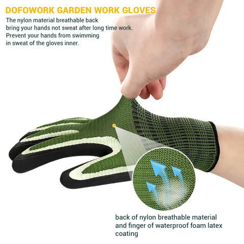 Elastic wrist design keeps dirt out and gloves secure during gardening sessions