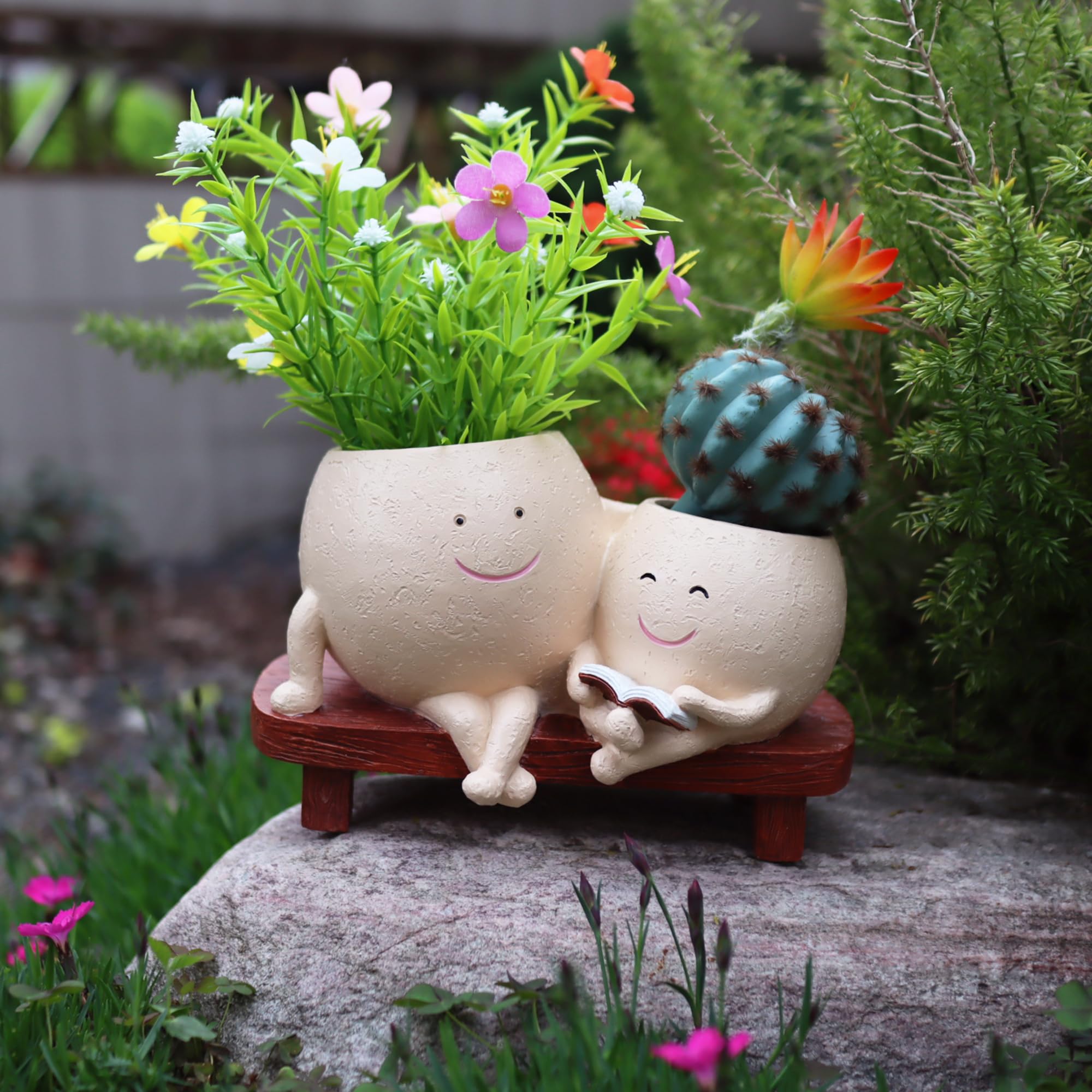 Dolkgy resin planter resists weather for patios and gardens.