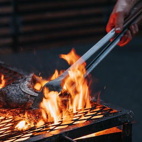 Donkey Long Tong ensures safer cooking distance during grilling sessions.