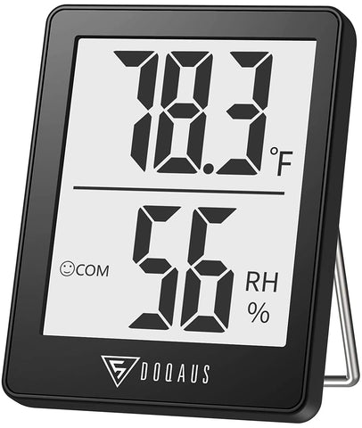 DOQAUS digital hygrometer front view shows accurate temperature and humidity at a glance.