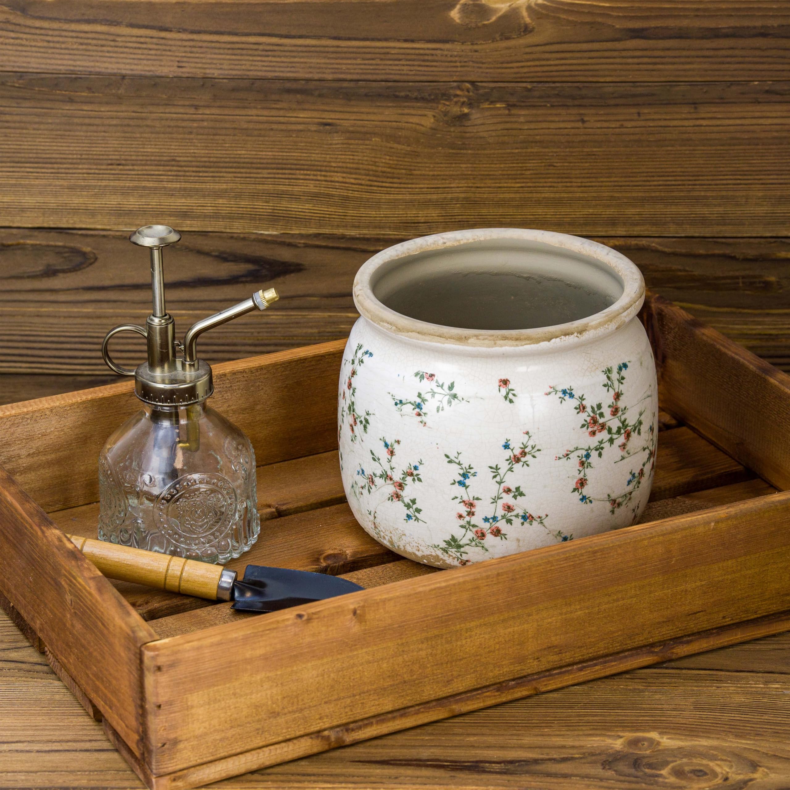 Dosayes flower pot complements multiple decor styles