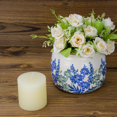 Dosayes rustic-modern pot blending farmhouse charm with clean lines.