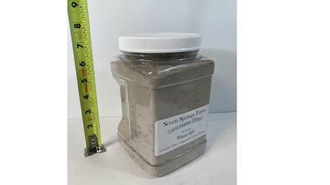 Reusable impact-resistant container for Dot Red ash