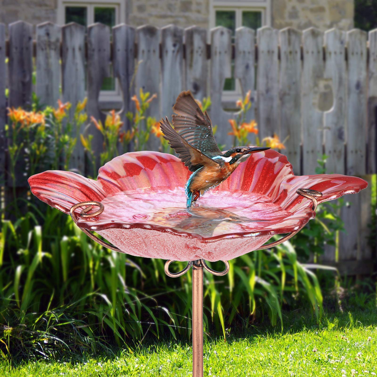 DREAM GARDEN Metal Stake Base keeps the bird bath stable outdoors