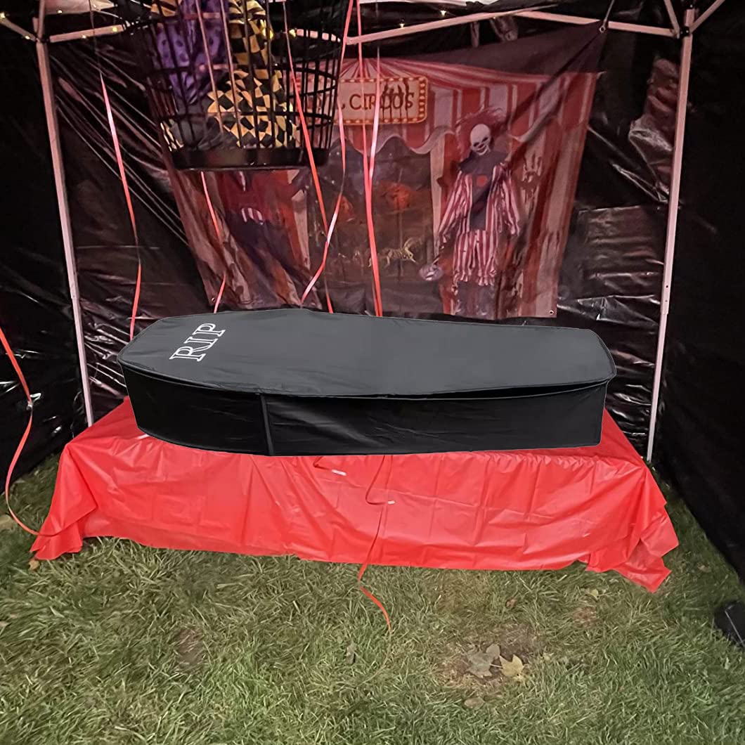 DredQcco pure black opaque fabric gives eerie aesthetic.
