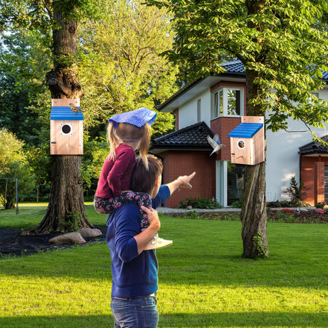 Dreyoo Cedar Bluebird Box air vents support airflow and weather tolerance.