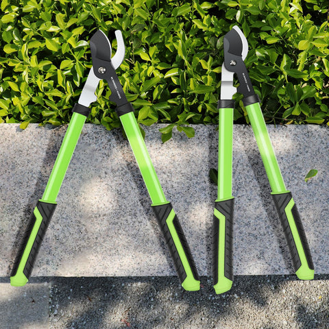 Clear view pruning of wet wood with DRM-GDNER loppers