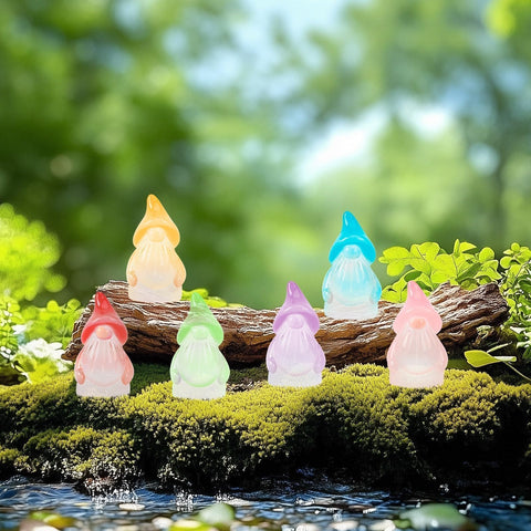 DTOFOOT luminous green mini gnome blends with plants in micro-landscapes.