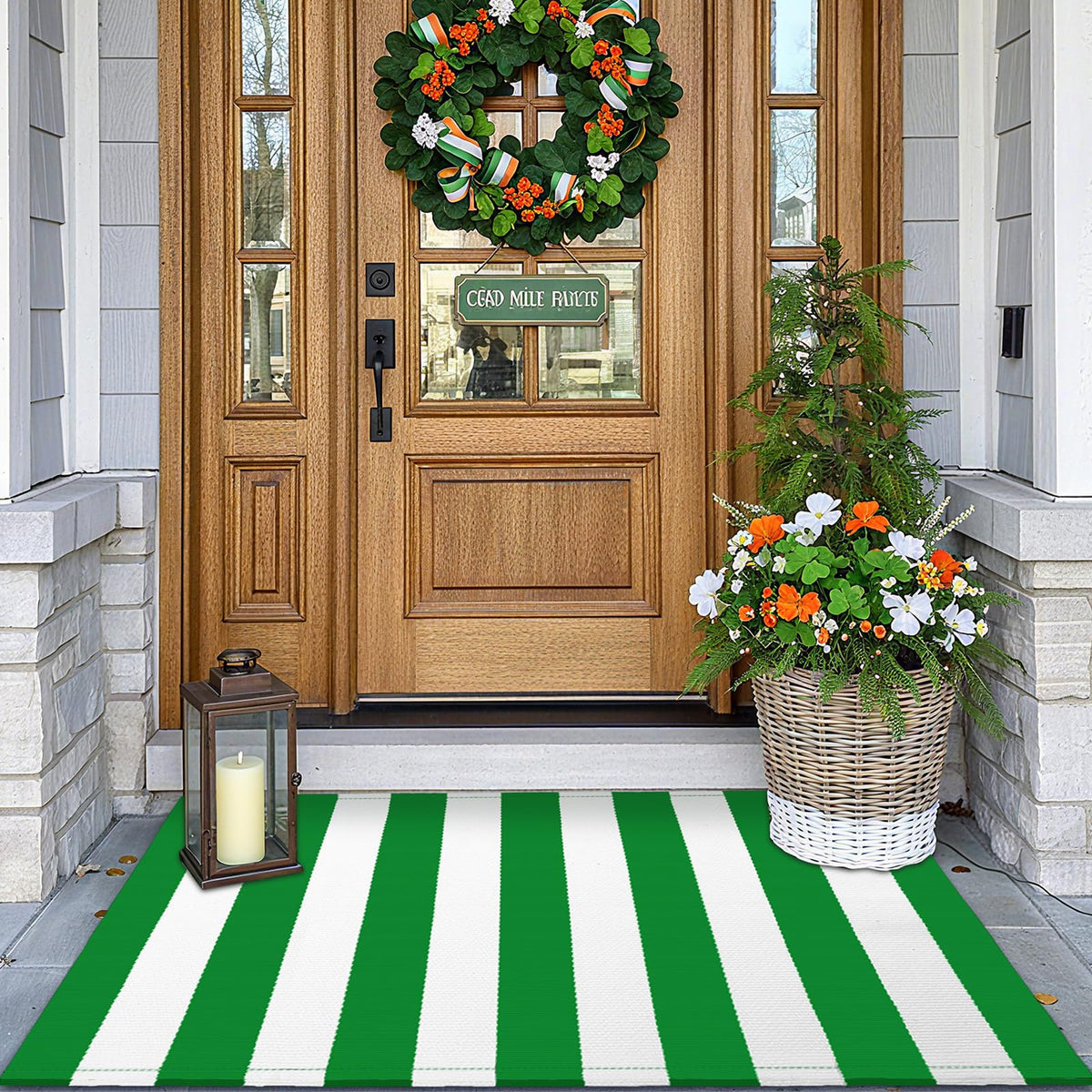 Duraaamo striped St. Patrick's Day rug adds welcoming curb appeal to your front porch.
