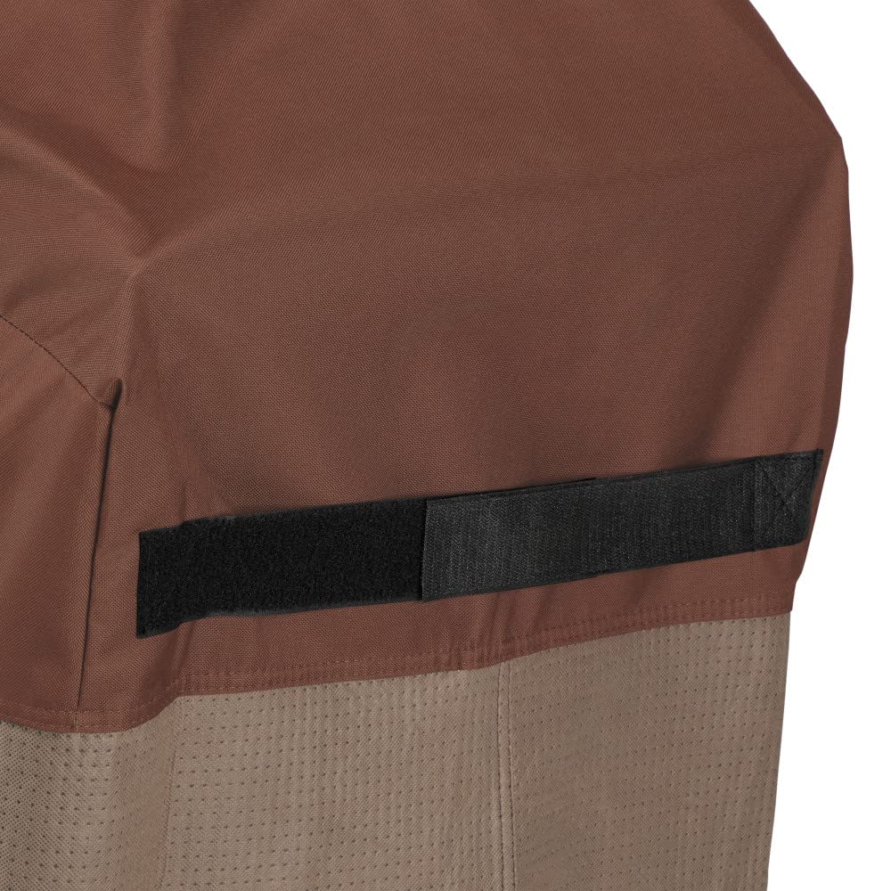 Duck Covers sealed seams design shields grill from leaks in wet conditions.