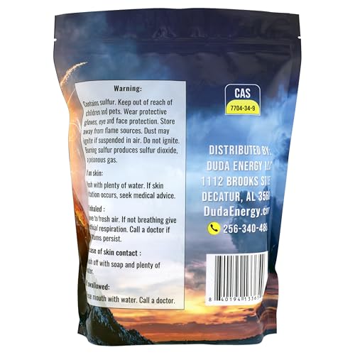 Duda Energy sulfur powder close-up showing fine texture for uniform mixing and blends.