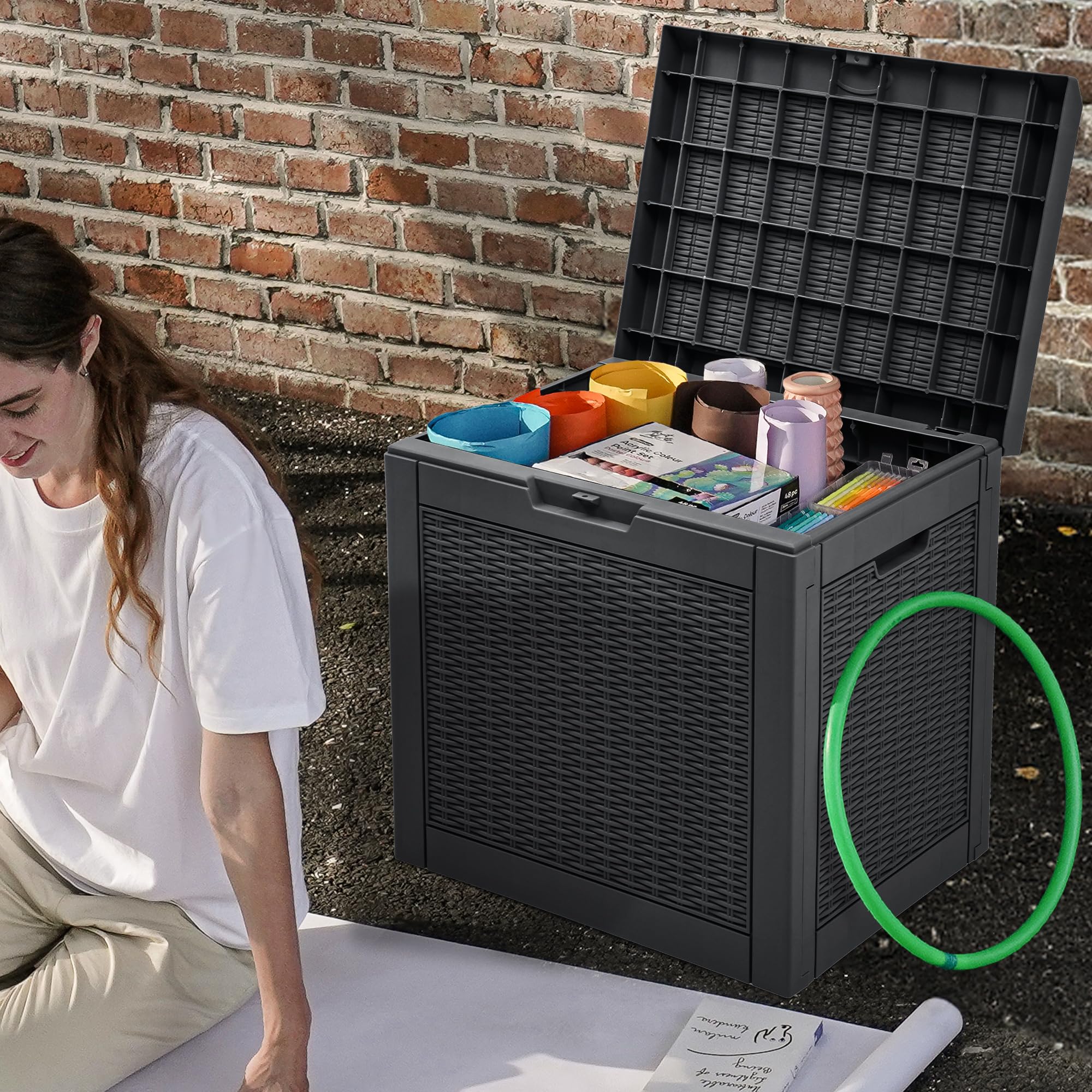DWVO storage box with lockable lid adds security for belongings.