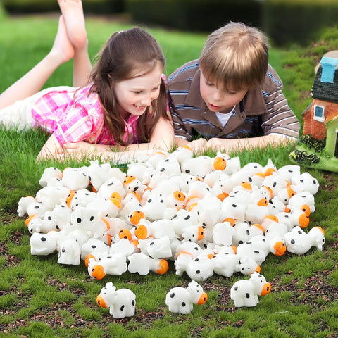 DWWPOO cow figures for dioramas and toy landscapes in resin