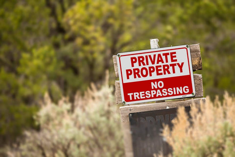 Dxyizus Signs UV ink printed sign with bright, durable colors for outdoor use.
