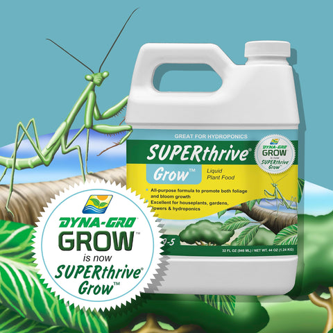 Dyna-Gro Grow label closeup highlights balanced minerals for reliable feed schedules.