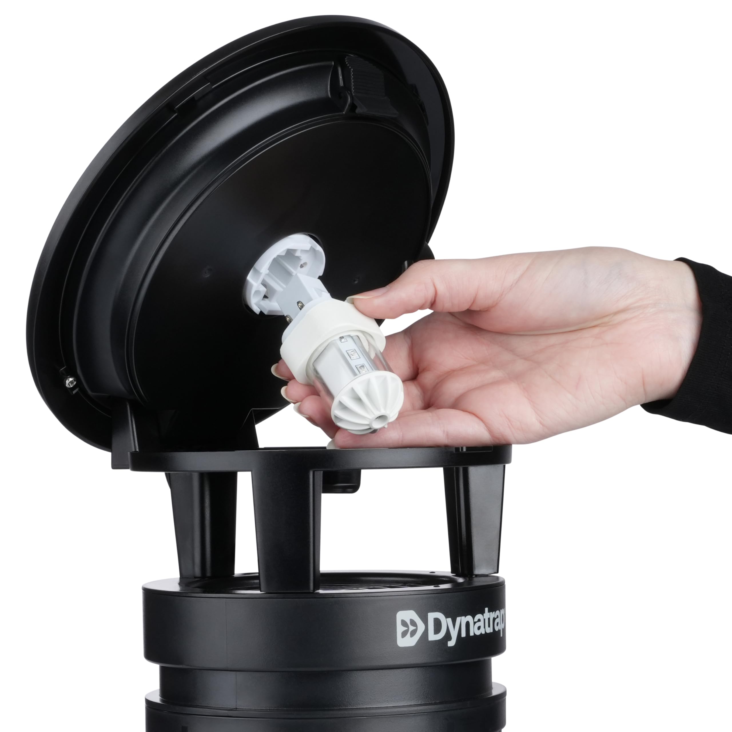 Dynatrap replacement bulb 11020 DT1130 display showing lifespan and efficiency