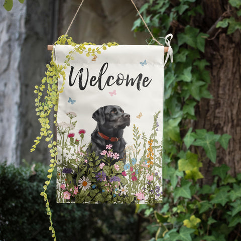 DZGlobal double-sided lab flag with floral design for yard visibility.