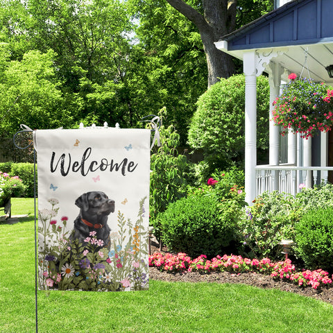 DZGlobal patio flag featuring a black lab for curb appeal.