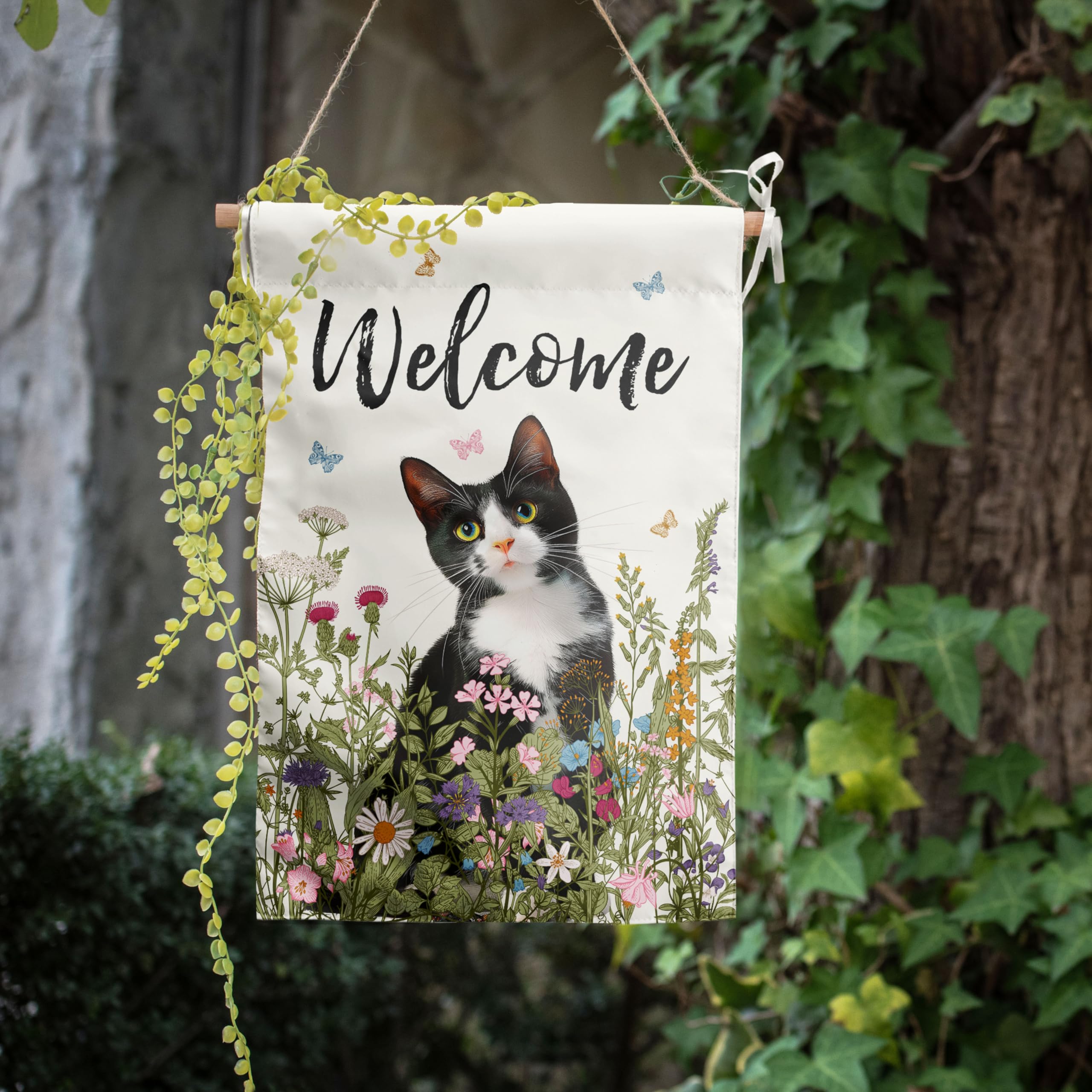 DZGlobal floral cat flag brightens patios, porches, and backyards with rich colors.