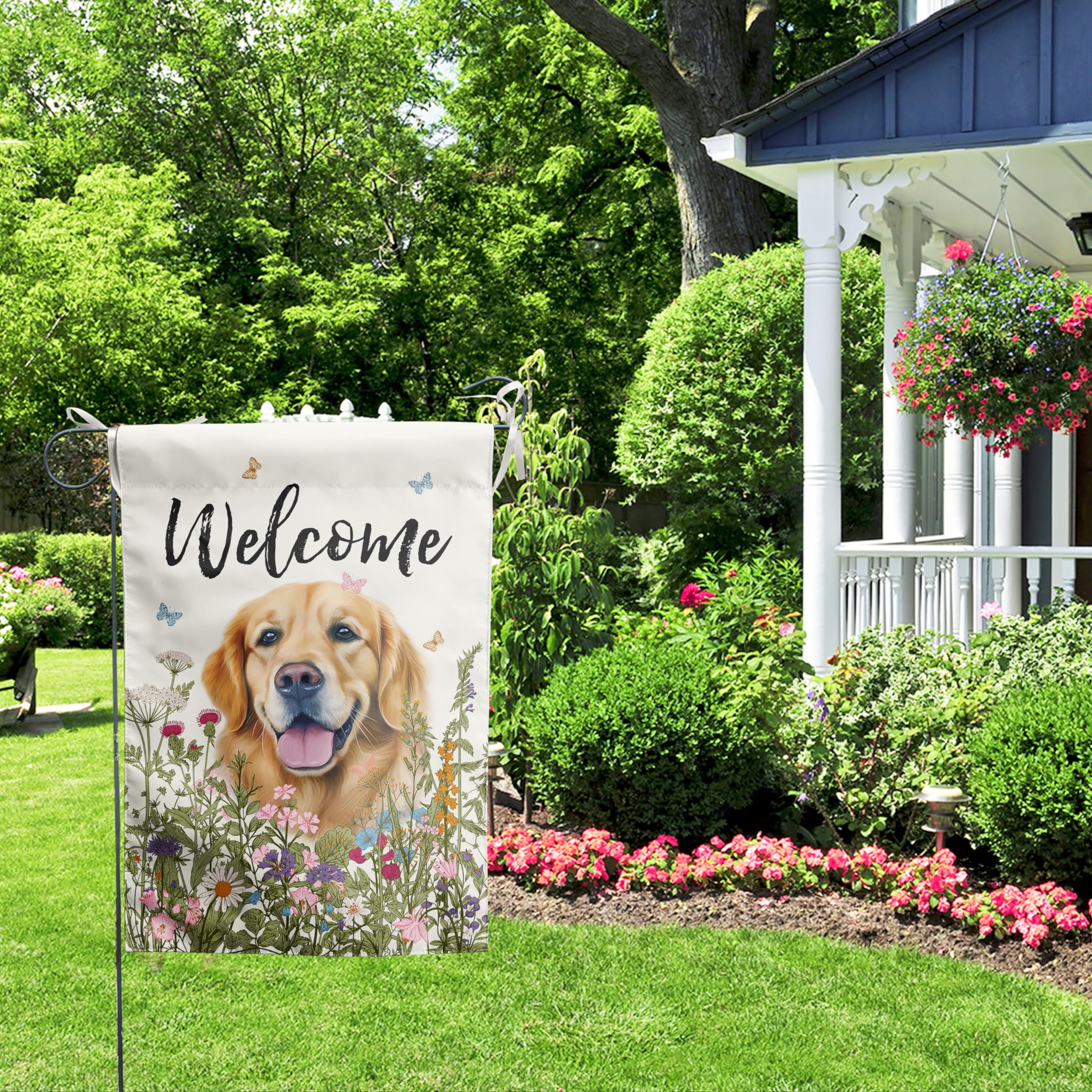 DZGlobal lawn flag adds cheerful charm to backyard displays.