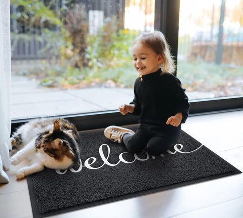 EARTHALL easy-clean mat withstands washes, shaking, or hose-downs