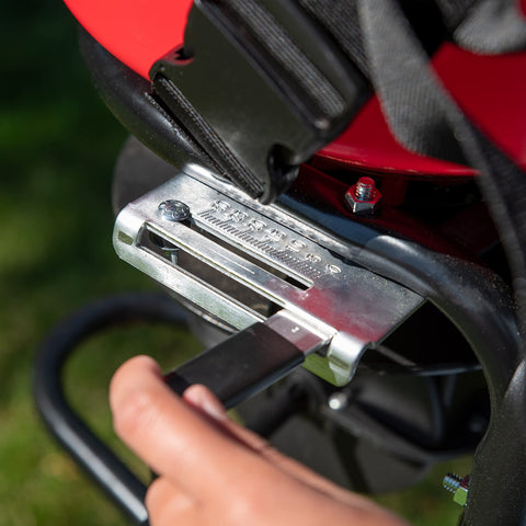 EarthWay 3100 chrome-plated crank supports smooth operation.