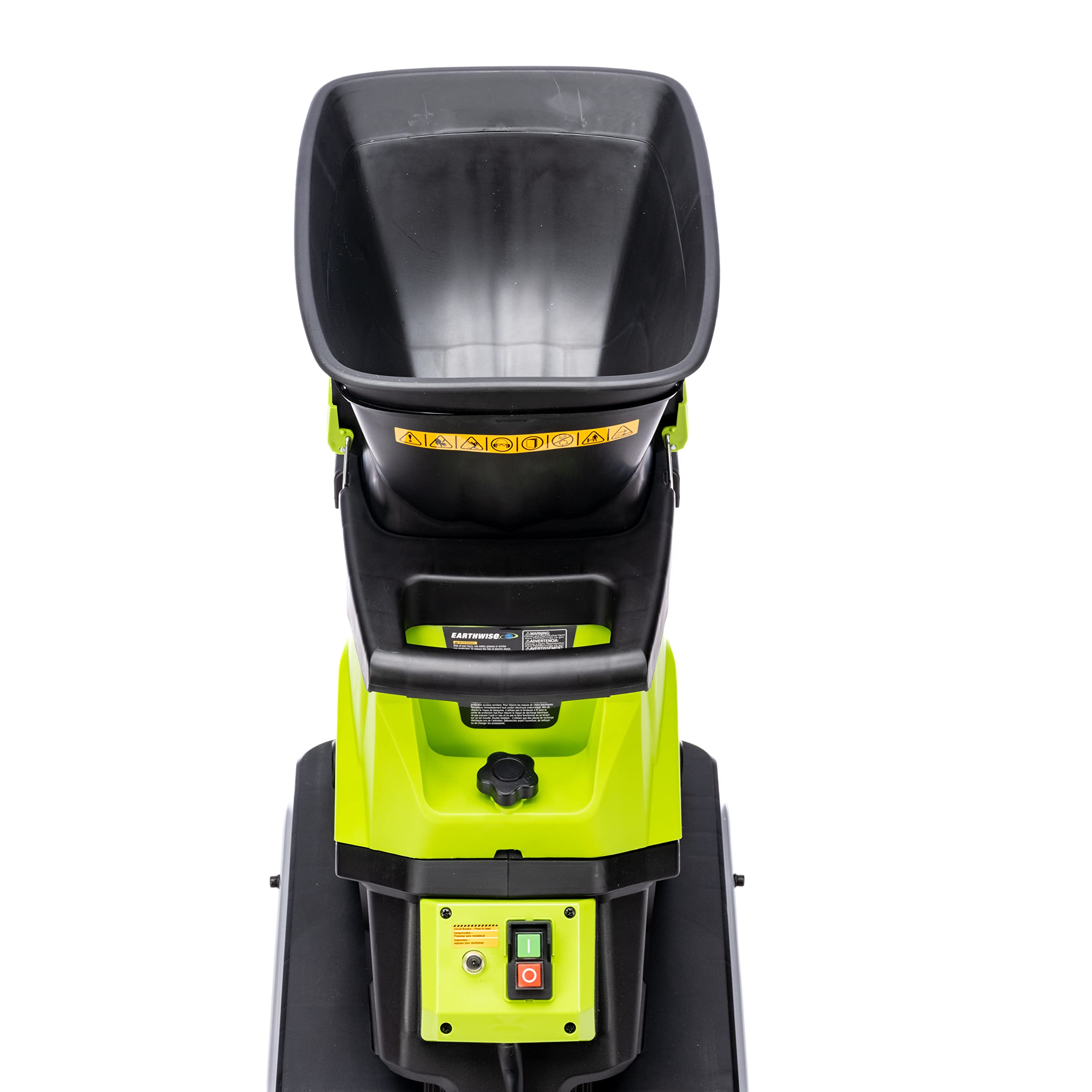 Earthwise GS70015 wheeled design enables easy movement around the yard.