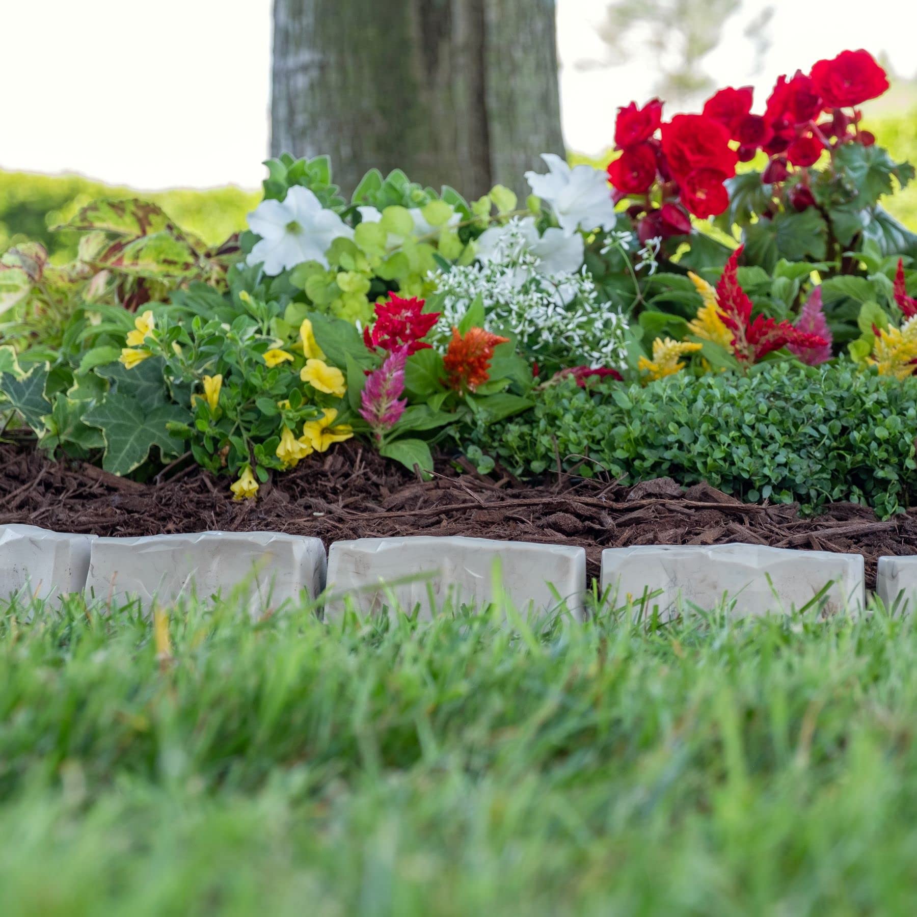 EasyFlex 90-foot border kit supports large landscape projects with complete pieces.