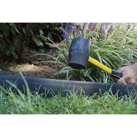 EasyFlex edging flexes to follow curves and straight runs in beds.