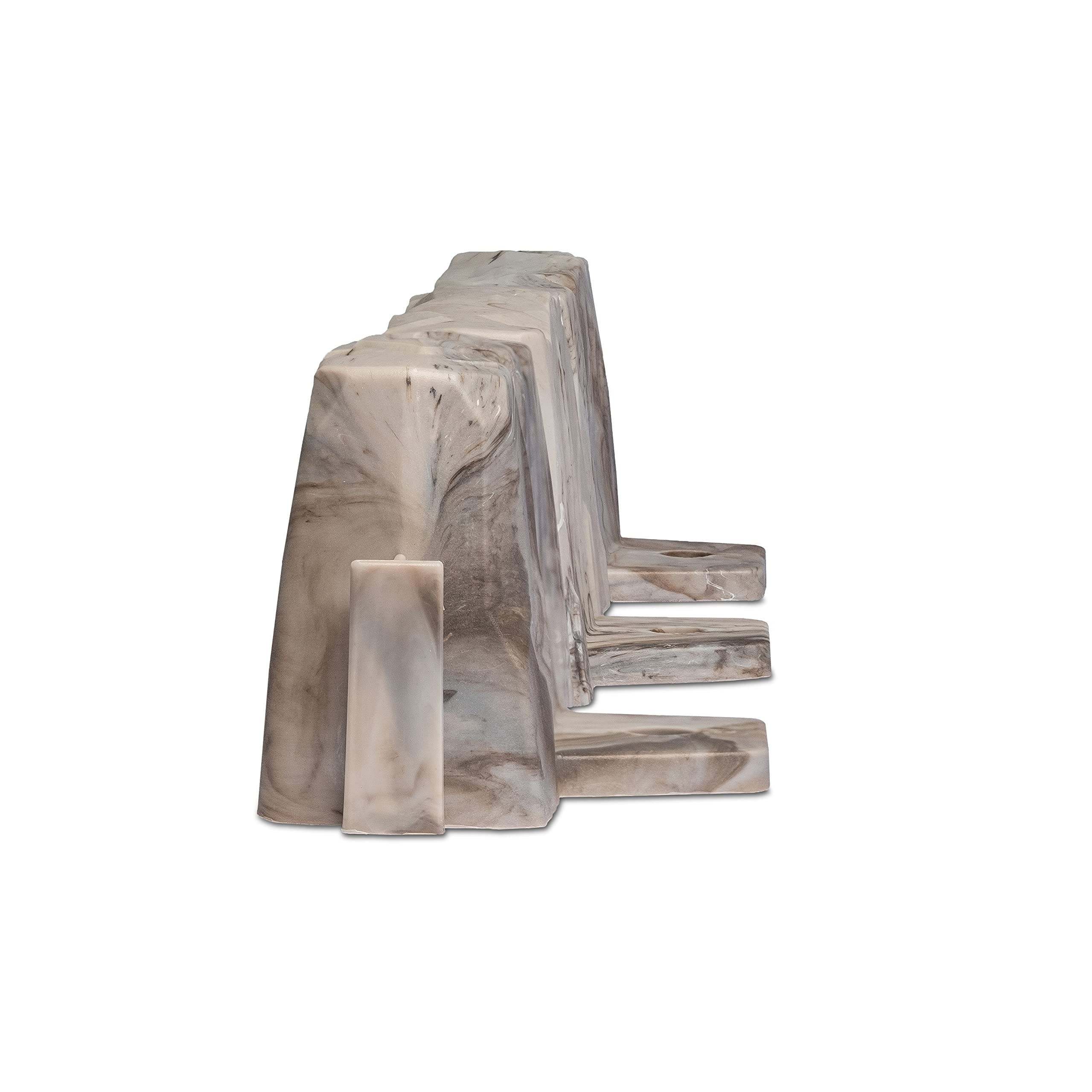 EasyFlex flexible spines bend along curved garden borders for natural layouts.