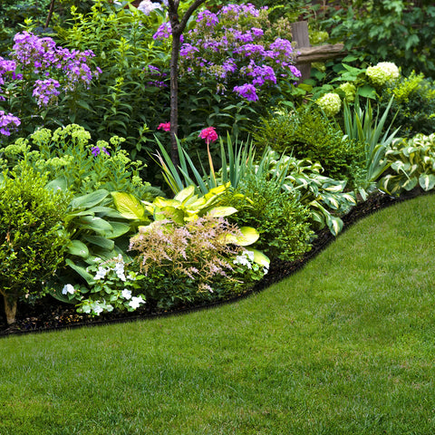 EasyFlex 20 ft coil with stakes enables fast, secure border installation.