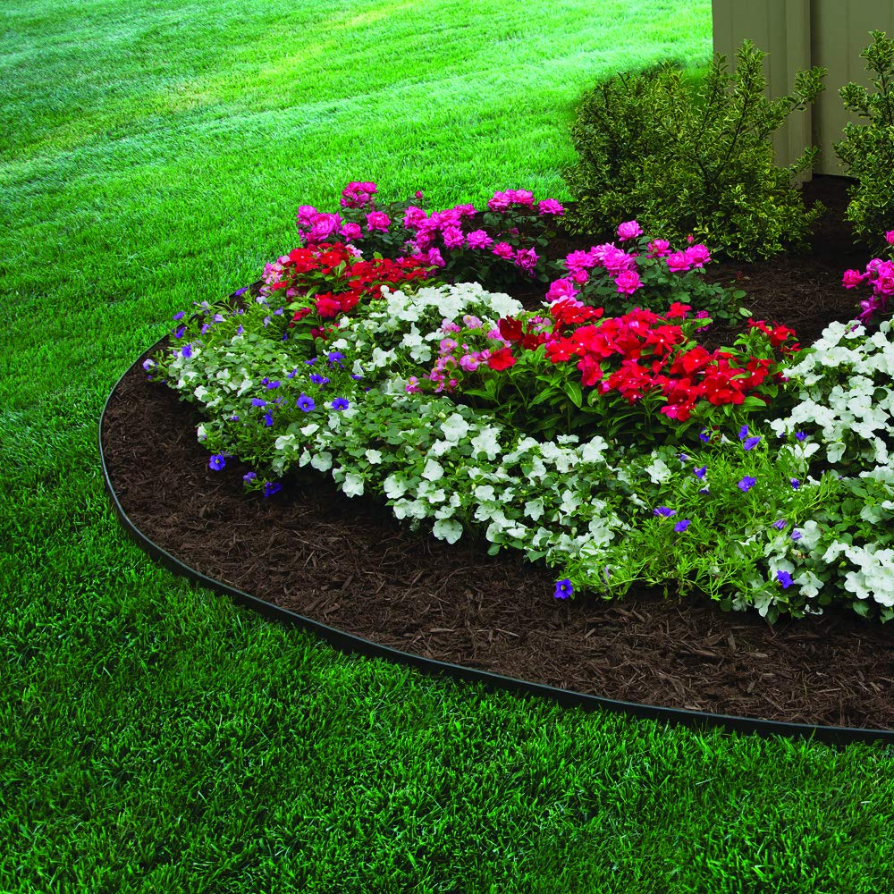 EasyFlex recycled plastic edging resists weather and regular yard use