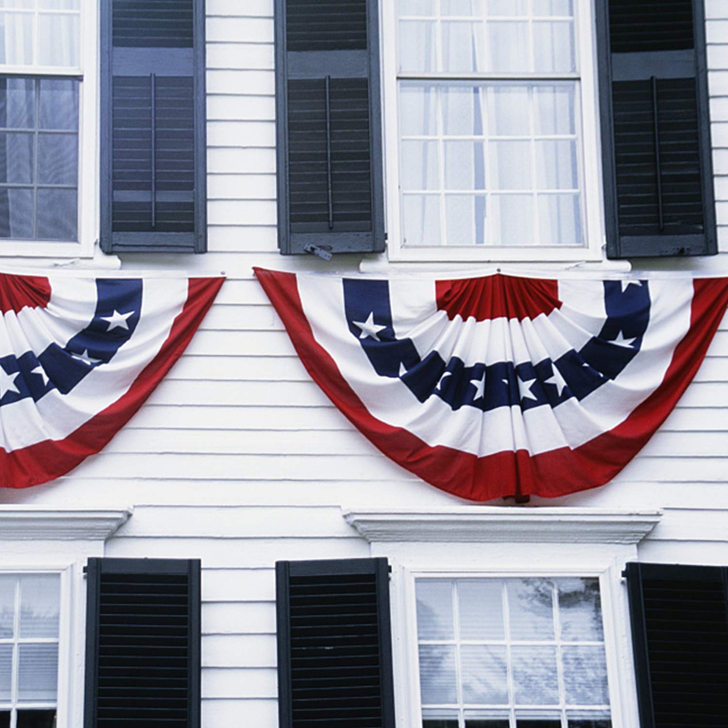 EBaokuup USA flag bunting outdoor lawn display for festive occasions.