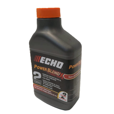 ECHO 6450002 PK6 pour scene demonstrates quick oil mixing for two-stroke engines