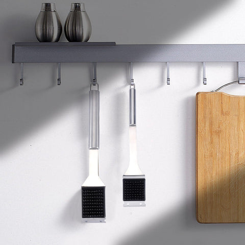 Edgnb ergonomic handle on the grill brush for comfortable grip.
