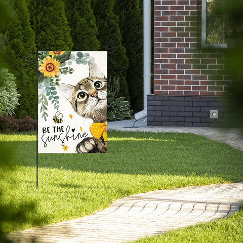 EKOREST burlap flag delivers durable, weather-ready outdoor decoration.