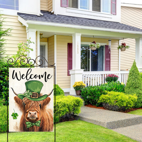 EKOREST burlap outdoor flag resists UV fading for spring to summer use.