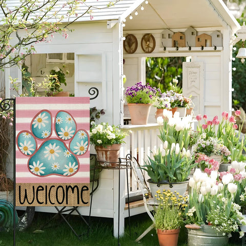 EKOREST spring yard decor flag side view brightens any outdoor space.