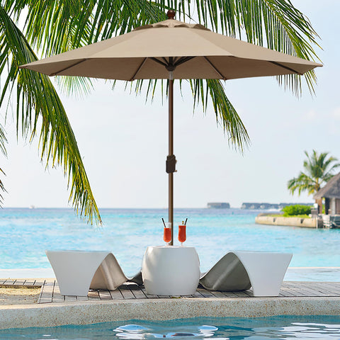 260 GSM fabric reduces heat and resists water for outdoor use.