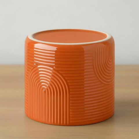 ÈMJÉ LUXE planter with herbs to create a compact kitchen garden.