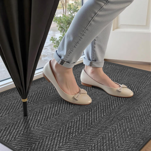 ENHASIV dark grey door mat blends with modern entryways and hides stains.