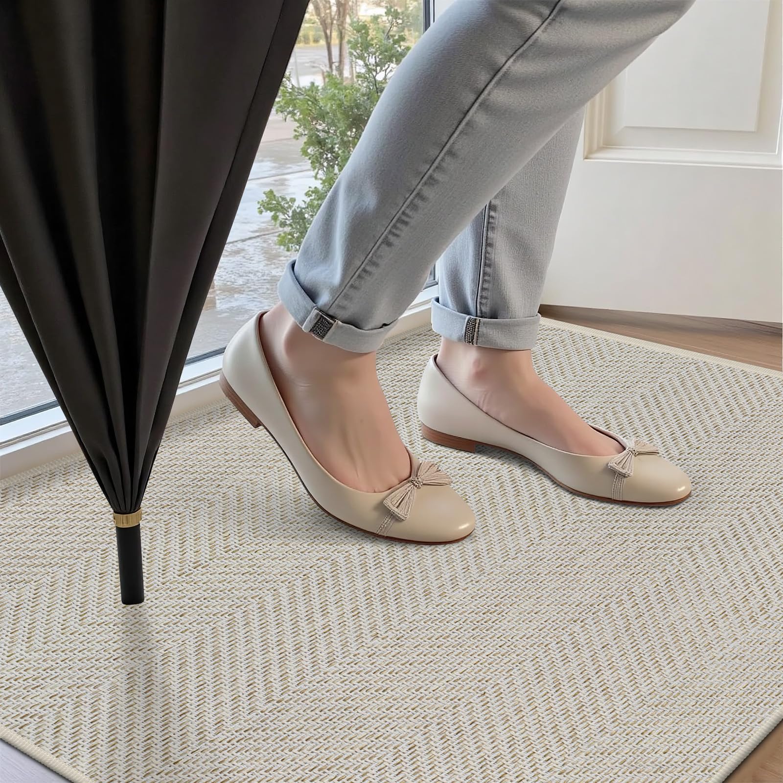 ENHASIV khaki herringbone close-up texture, stylishly disguises wear over time.