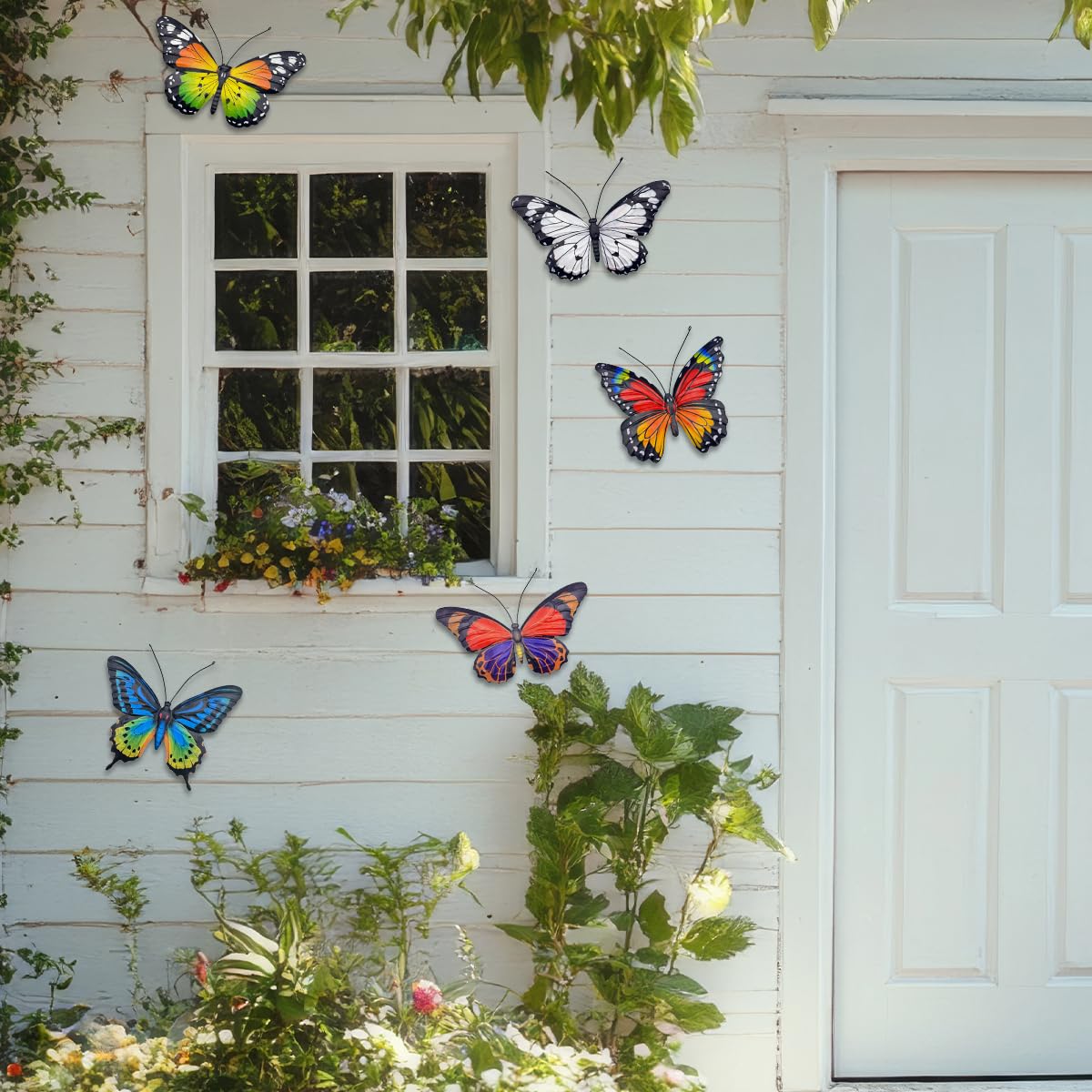 EOORAU easy to hang with back keyhole on trees, doors, or fences
